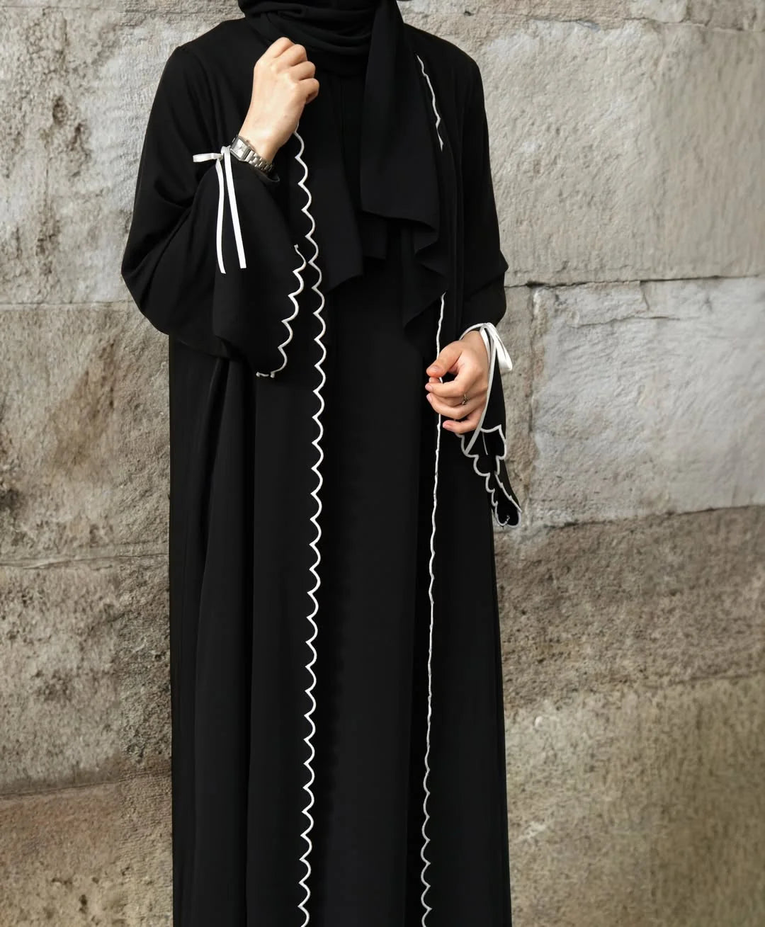 Luna Ribbon Abaya With Stoller
