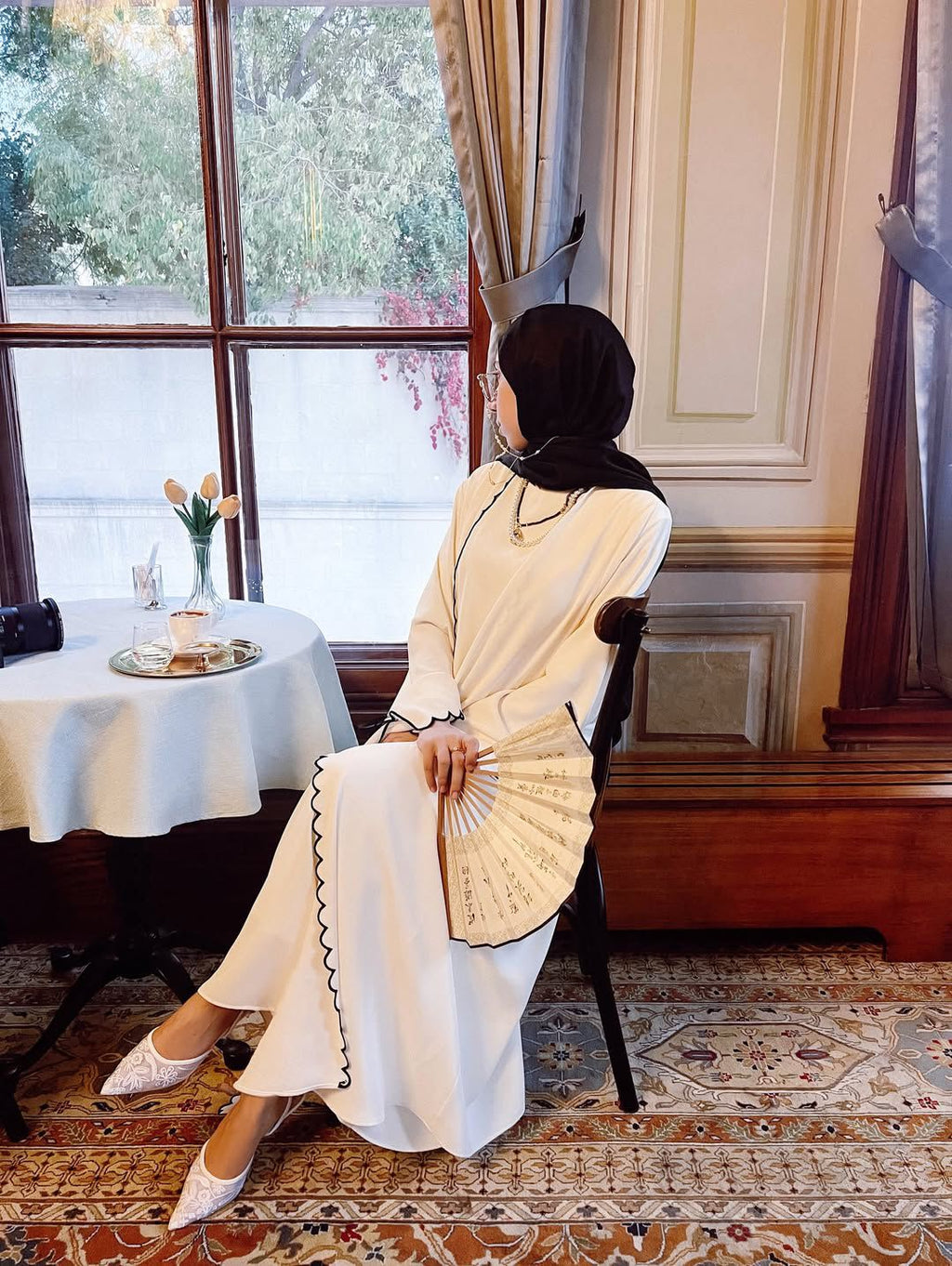 Luna Ribbon Abaya With Stoller