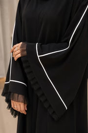 Noura Line Abaya with stoller