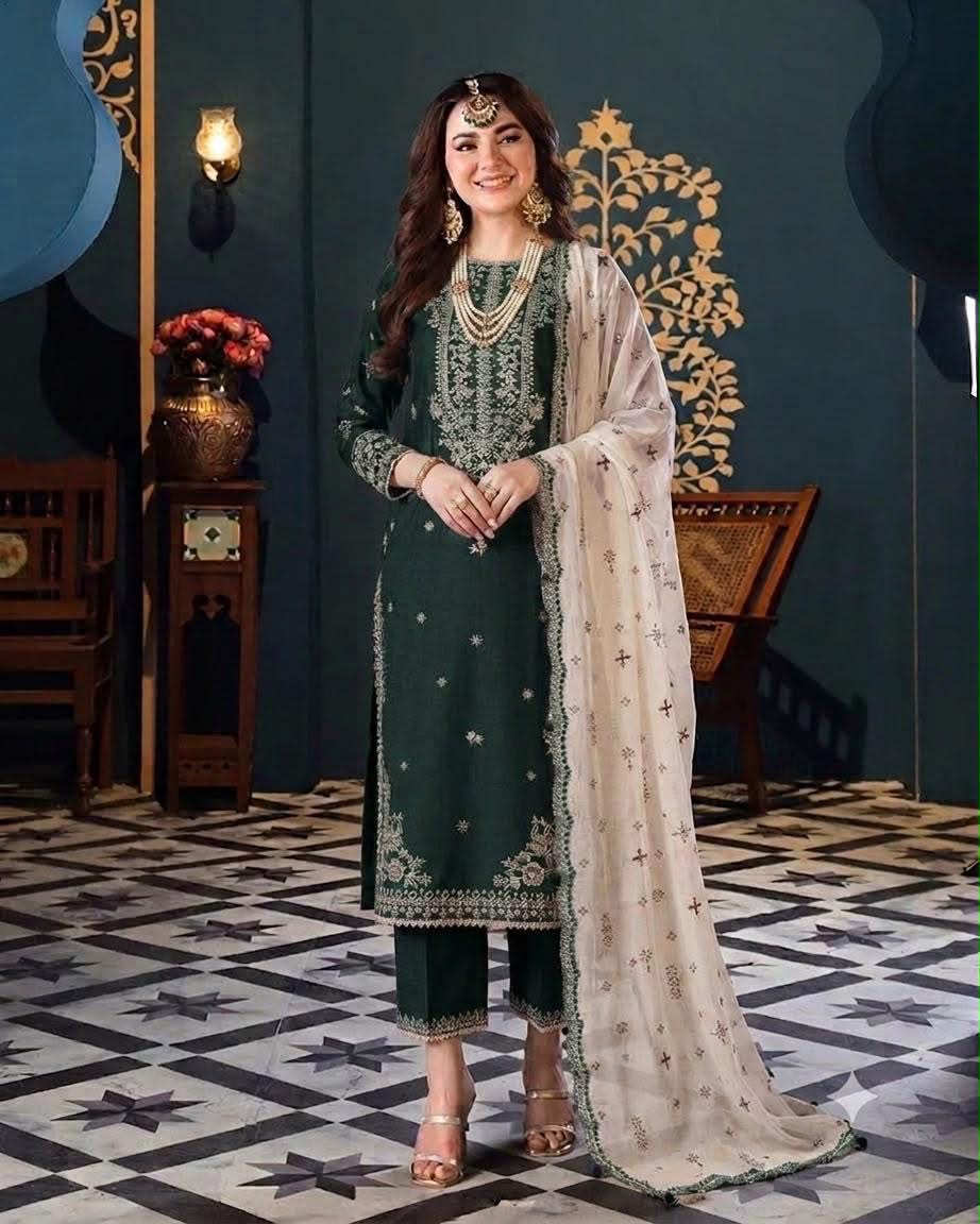 Luxury Heavy Embroidered Chiffon 3-Piece Suit with Organza Borders & Embroidered Dupatta