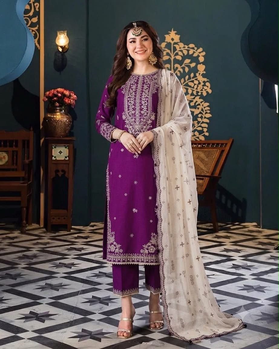 Luxury Heavy Embroidered Chiffon 3-Piece Suit with Organza Borders & Embroidered Dupatta